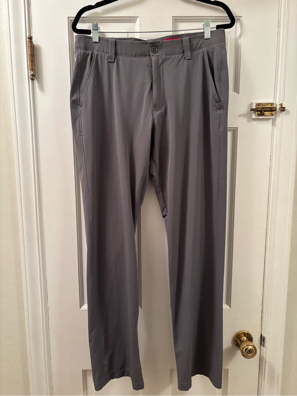 MENS UNDER AMOUR Gray Performance Pants
34 x 32
